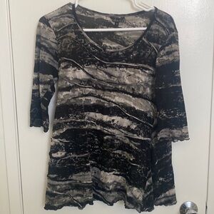 Dunia black gray and tan elbow sleeve cotton top